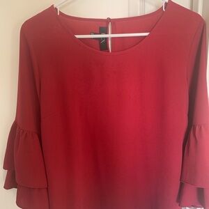 B C X Women’s Crimson Tiered Bell Sleeve Blouse Size Large